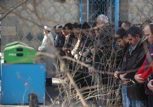 Şükrüpaşa yasta..